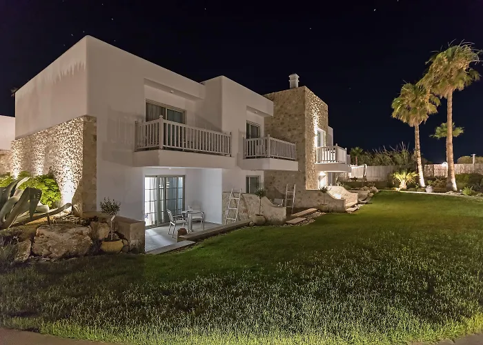 White Pearls Luxury - Adults Only Hotel 3*