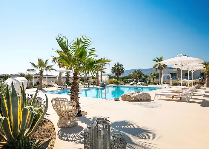 Готель White Pearls Luxury - Adults Only 3*