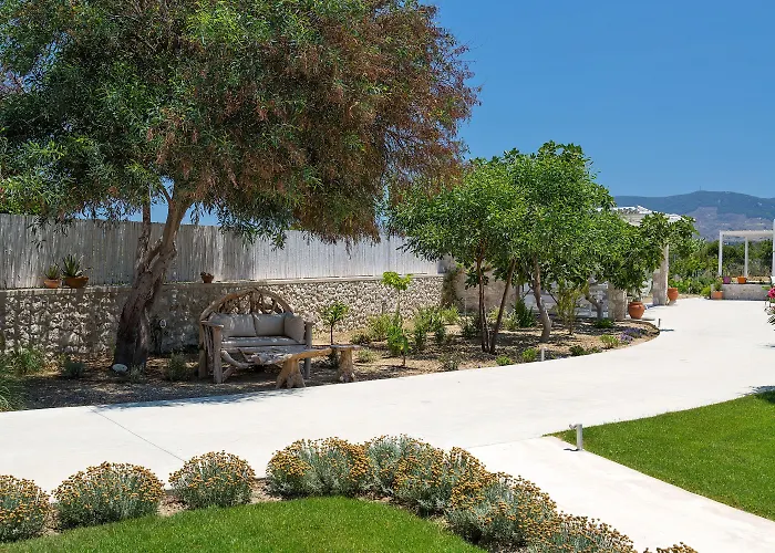 Готель White Pearls Luxury - Adults Only 3*